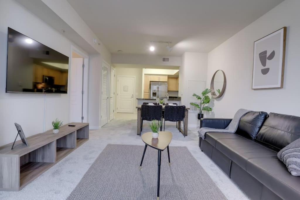 Condo With Gym And Pool In Pentagon City 8Min To Dca 阿林顿 外观 照片