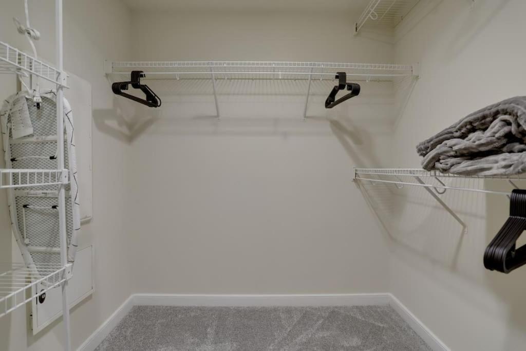 Condo With Gym And Pool In Pentagon City 8Min To Dca 阿林顿 外观 照片