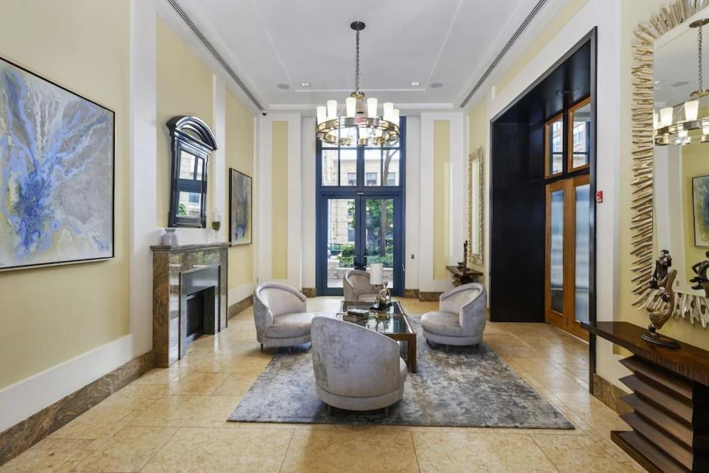 Condo With Gym And Pool In Pentagon City 8Min To Dca 阿林顿 外观 照片