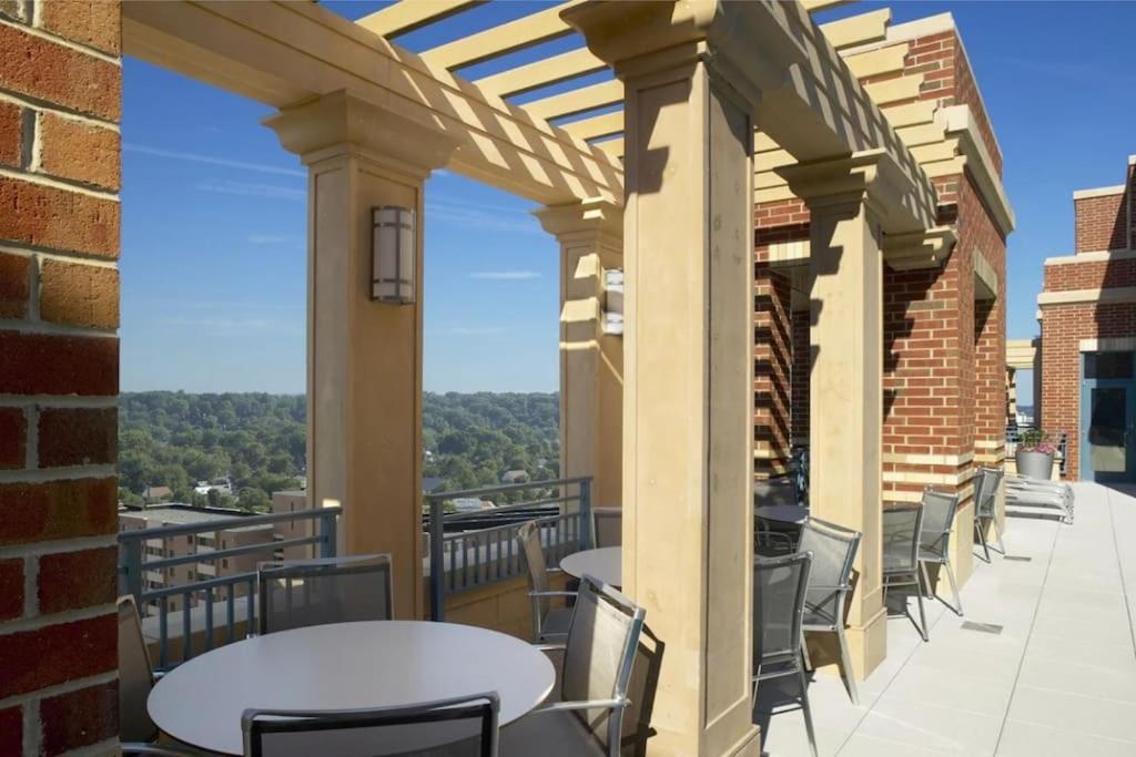 Condo With Gym And Pool In Pentagon City 8Min To Dca 阿林顿 外观 照片